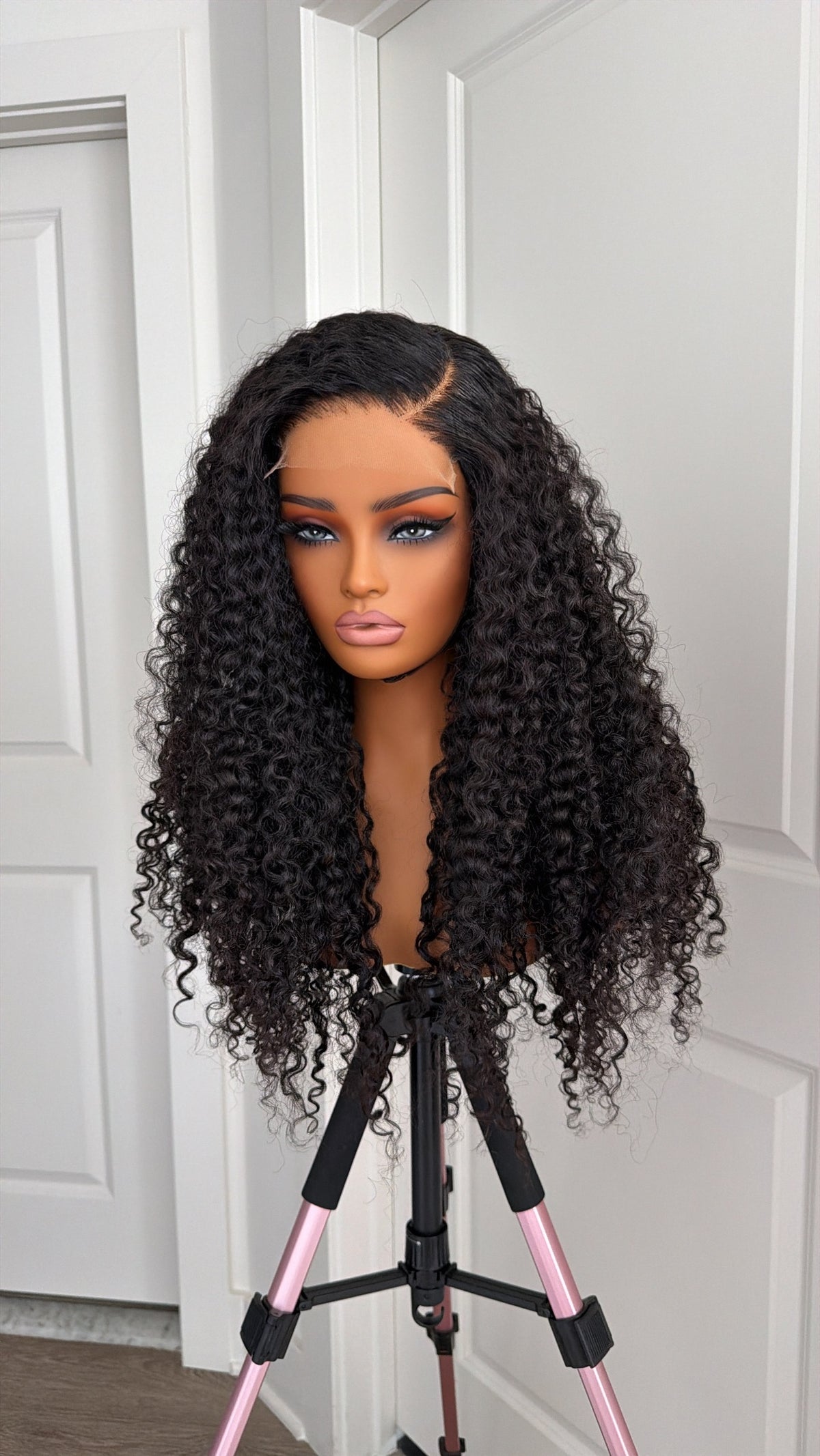 NNENNA (PRE-ORDER)